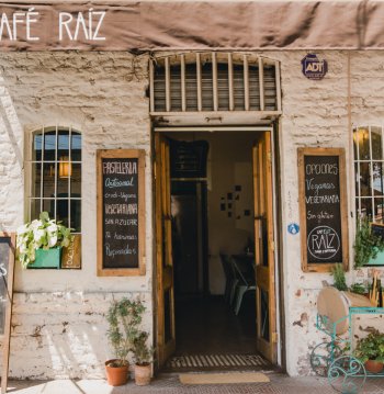 CAFÉ RAÍZ