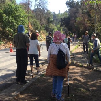 Invitamos a caminar a nuestros adultos mayores