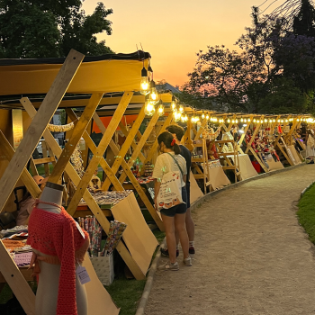 Un despliegue navideño de emprendimiento y entretención se vivió en Providencia