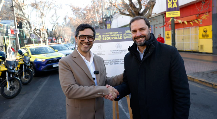 Providencia y Recoleta firman acuerdo que mejora seguridad en Barrio Bellavista