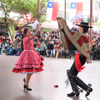 Más de 170 bailarines dieron vida a la XXX versión del Campeonato Comunal de Cueca Escolar