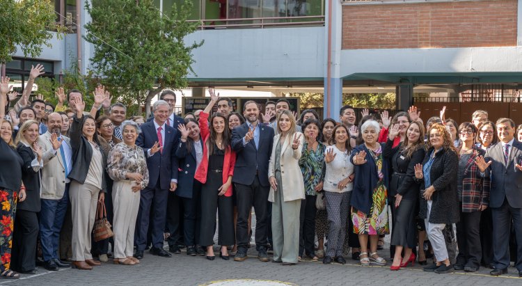 Presidente Kast y Alcalde Bellolio encabezaron encuentro de Directores de Colegios y Liceos en Providencia